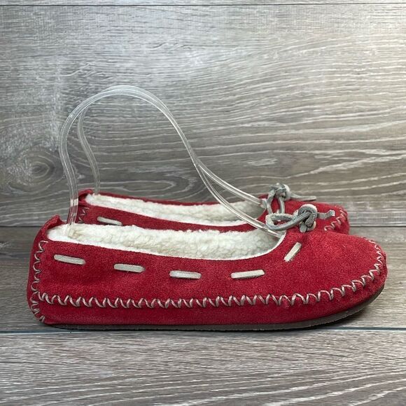 L.L. Bean Hearthside Red Suede Sherpa Lined Women’s Size 5M Moccasin Slippers - Picture 1 of 12